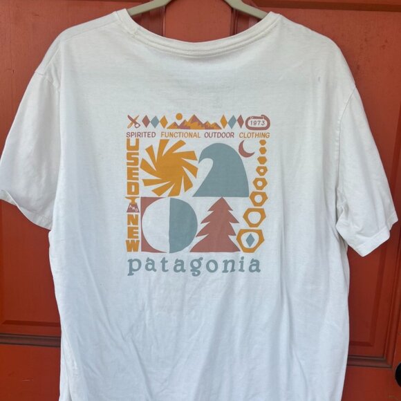 COPY - Patagonia Men's Tee Shirt Large - Picture 1 of 3